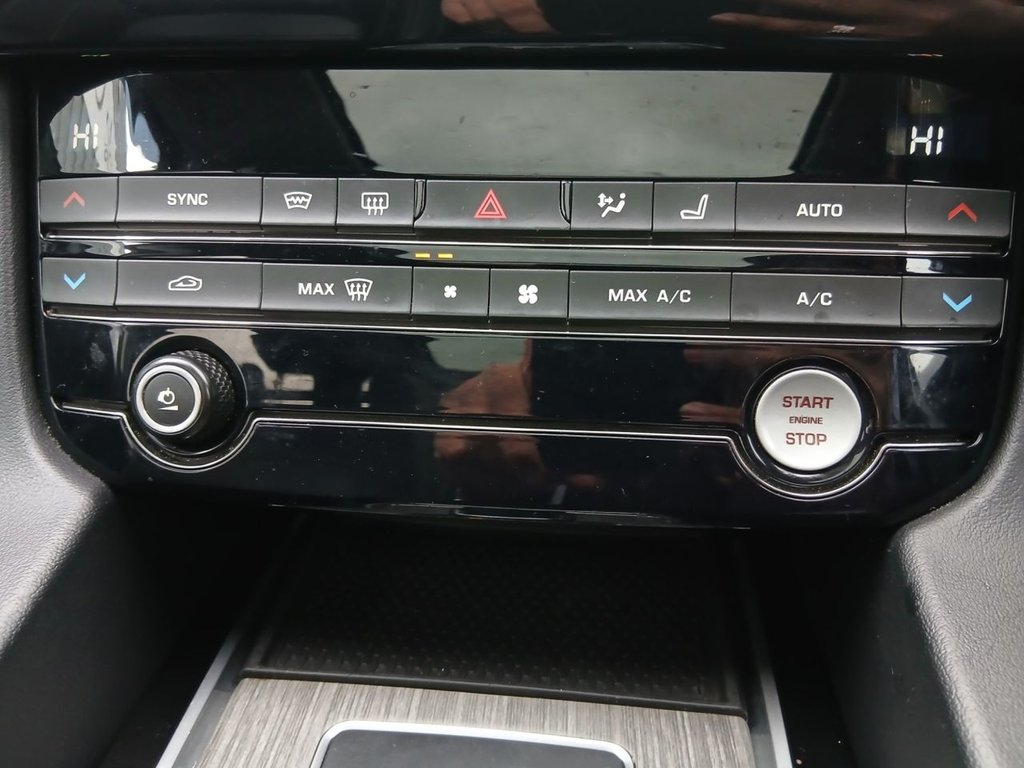 Used Jaguar F-Pace 2016 for sale - 77779906: Photo 21