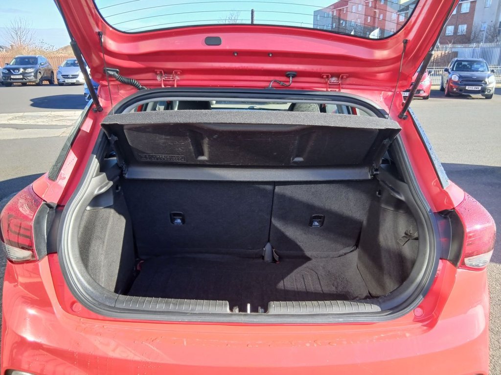 Used Hyundai i20 2018 for sale - 77521362: Photo 8