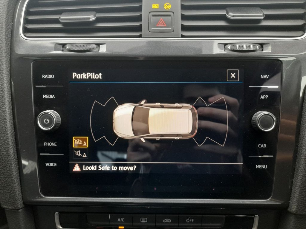 Used Volkswagen Golf 2018 for sale - 77005389: Photo 17