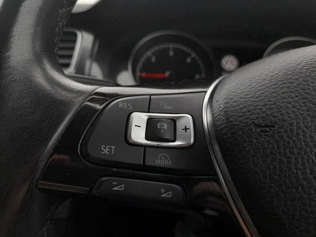 Used Volkswagen Golf 2018 for sale - 77005389: Photo 19