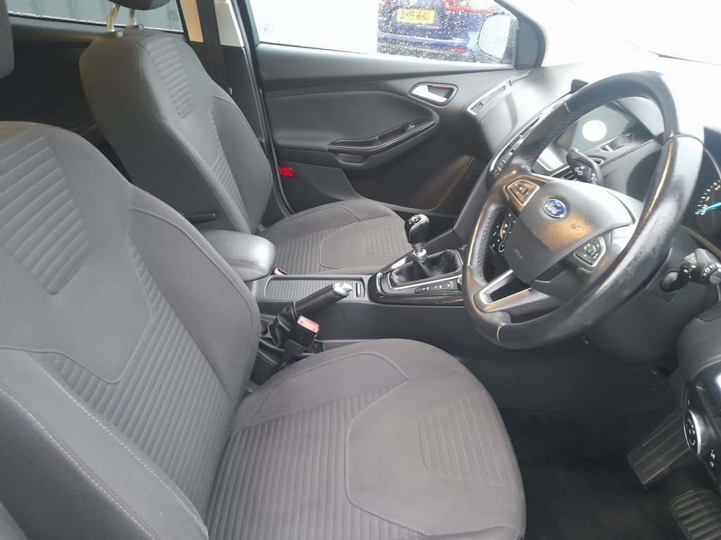 Used Ford Focus 2017 for sale - 77005397: Photo 10