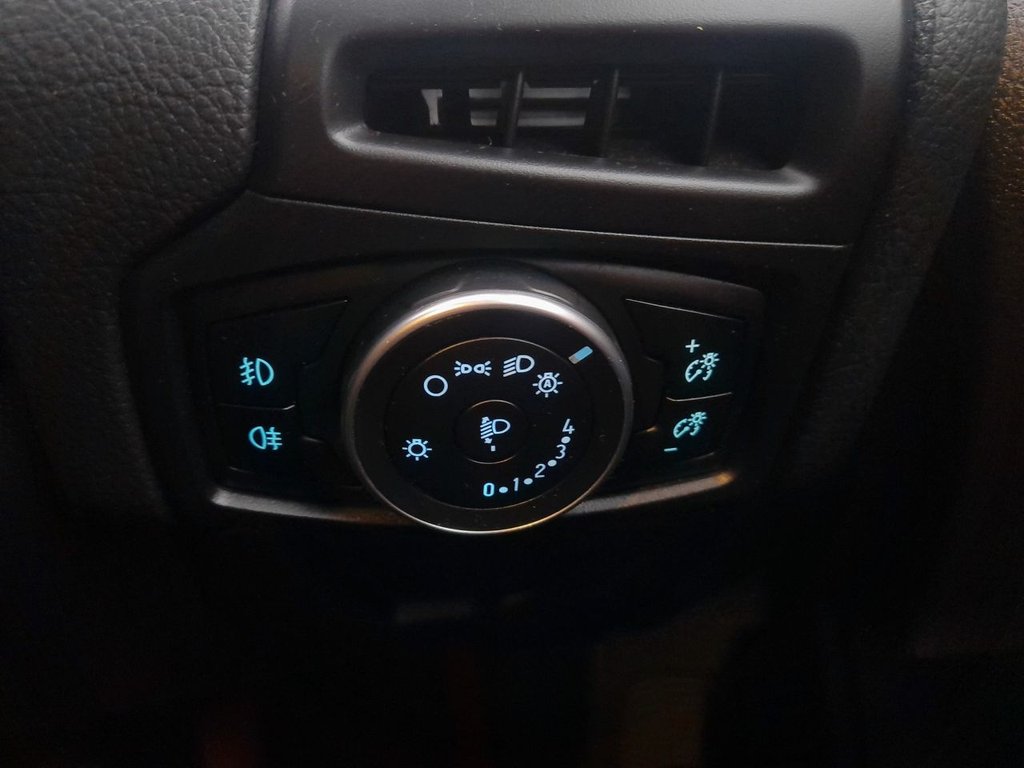 Used Ford Focus 2017 for sale - 77005397: Photo 19