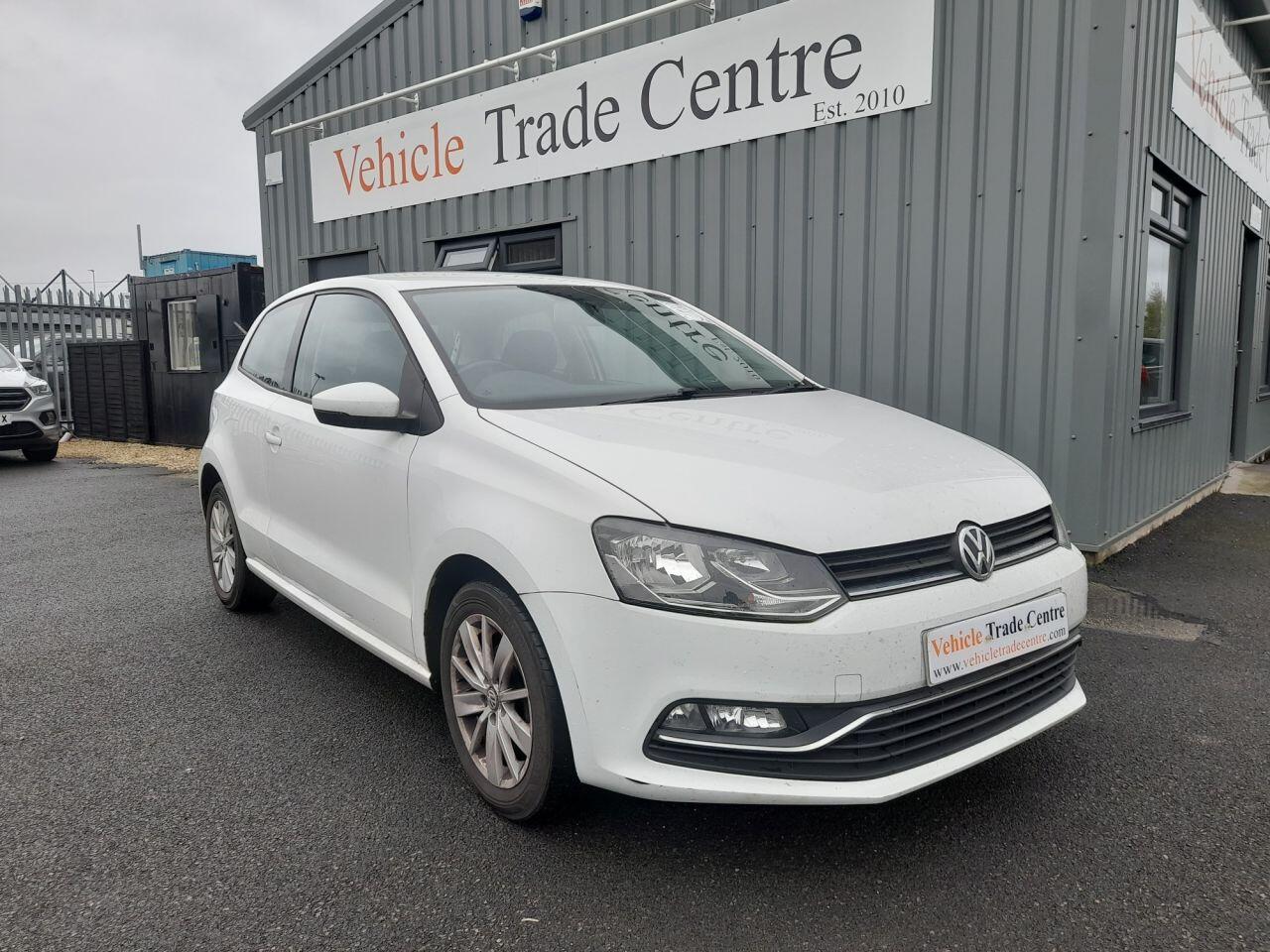 Used Volkswagen Polo 2015 for sale - 76136873: Photo 1