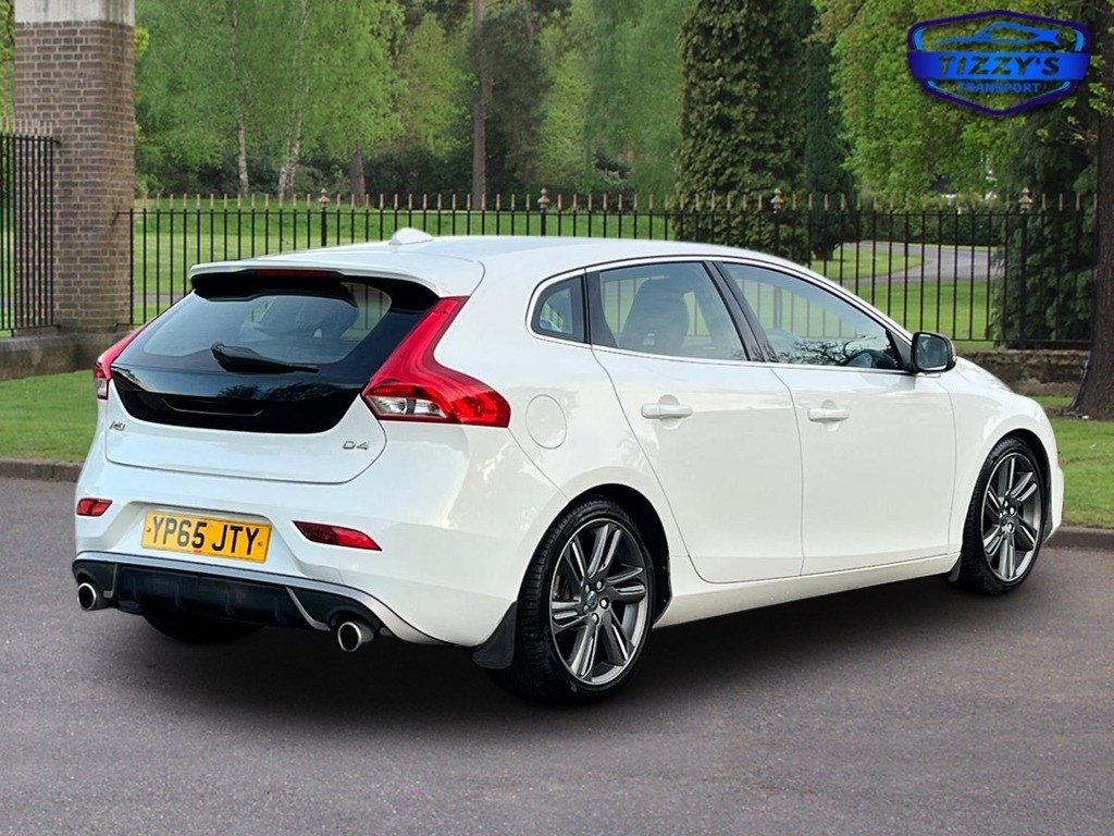 Used Volvo V40 2015 for sale - 76402194: Photo 3