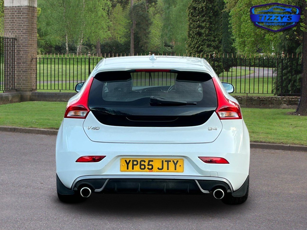 Used Volvo V40 2015 for sale - 76402194: Photo 4