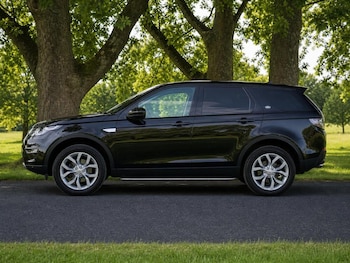 Used Land Rover Discovery Sport 2016 for sale - 78698473: Photo