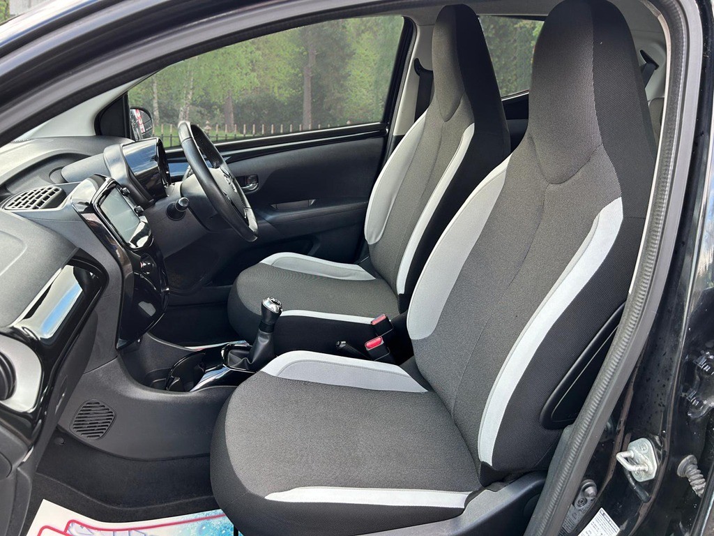 Used Toyota AYGO 2015 for sale - 77508443: Photo 11