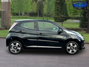 Used Toyota AYGO 2015 for sale - 77508443: Photo