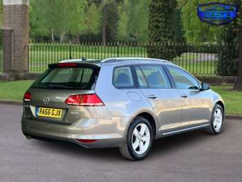 Used Volkswagen Golf 2017 for sale - 74685754: Photo