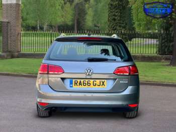 Used Volkswagen Golf 2017 for sale - 74685754: Photo