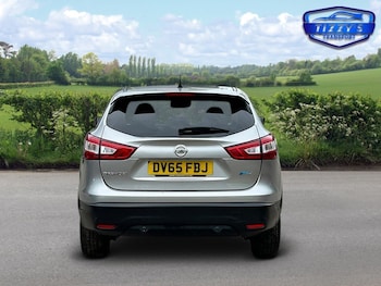 Used Nissan Qashqai 2015 for sale - 78125101: Photo