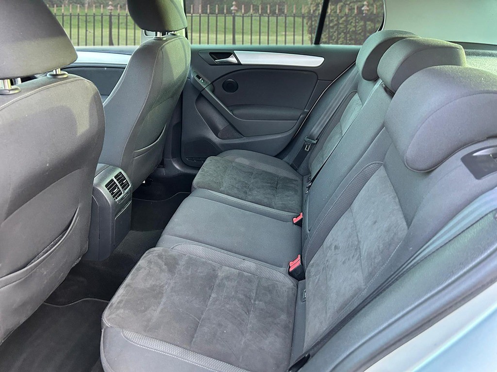 Used Volkswagen Golf 2010 for sale - 77059795: Photo 12