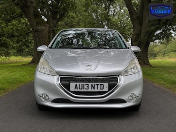 Used Peugeot 208 2013 for sale - 79231203: Photo