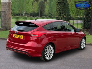 Used Ford Focus 2017 for sale - 75575472: Photo
