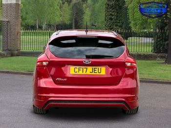 Used Ford Focus 2017 for sale - 75575472: Photo