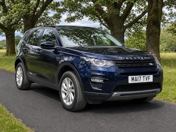 Used Land Rover Discovery Sport 2017 for sale - 79251772: Photo