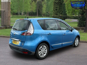 Used Renault Scenic 2015 for sale - 77881132: Photo