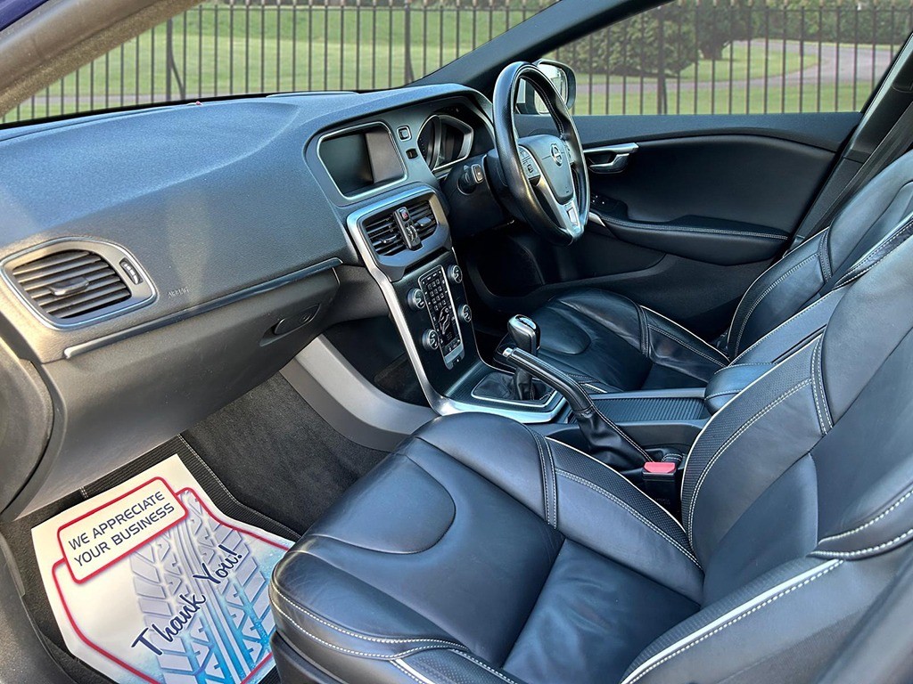 Used Volvo V40 2018 for sale - 77008207: Photo 10