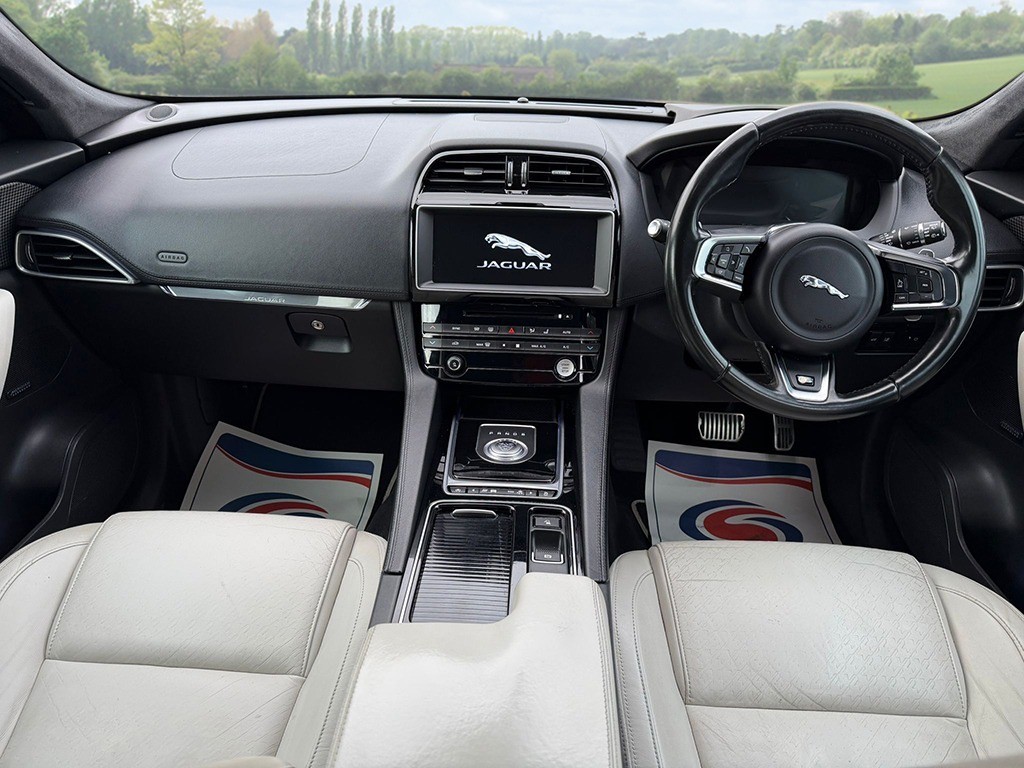 Used Jaguar F-Pace 2016 for sale - 78045568: Photo 9