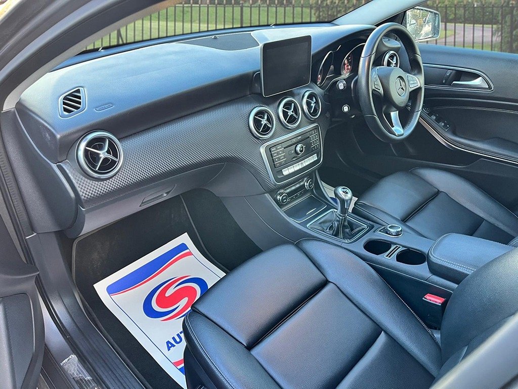 Used Mercedes-Benz A-Class 2017 for sale - 75664599: Photo 11