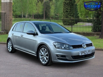 Volkswagen - Golf