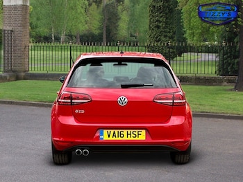 Used Volkswagen Golf 2016 for sale - 76164437: Photo
