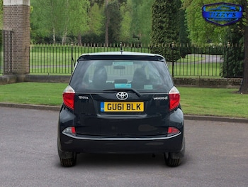 Used Toyota Verso 2011 for sale - 76363058: Photo