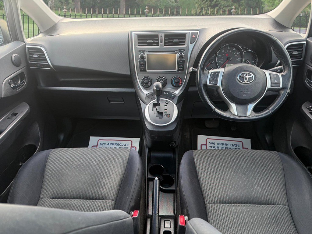 Used Toyota Verso 2011 for sale - 76363058: Photo 9