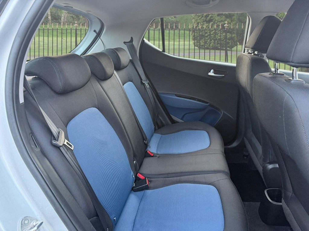 Used Hyundai i10 2014 for sale - 76741308: Photo 11