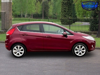 Used Ford Fiesta 2010 for sale - 77813147: Photo