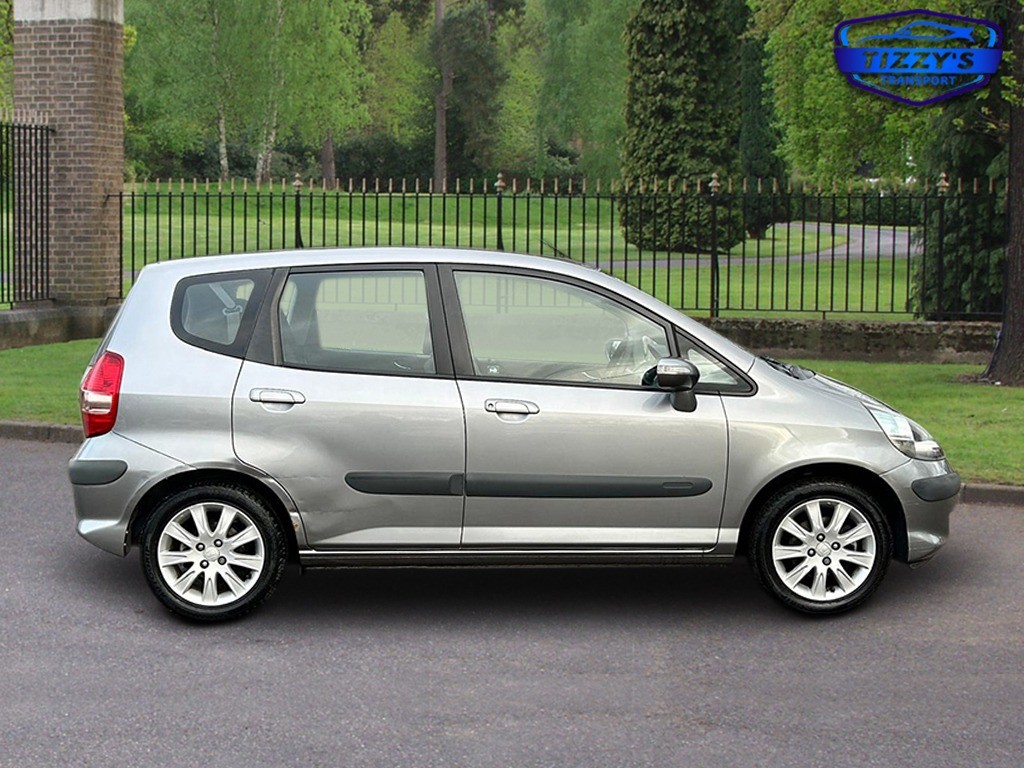 Used Honda Jazz 2005 for sale - 76858917: Photo 2