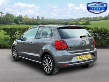 Used Volkswagen Polo 2015 for sale - 78532656: Photo
