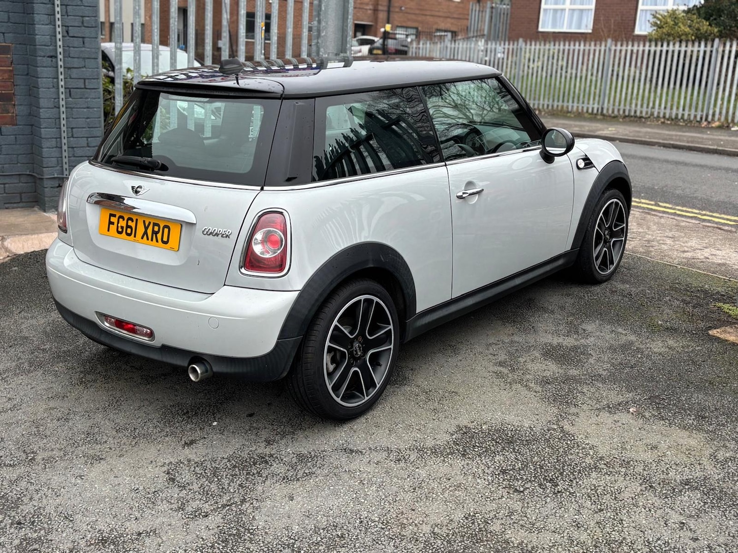 Used MINI Hatch 2011 for sale - 77432932: Photo 14