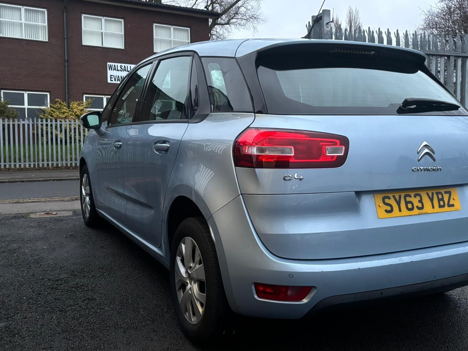 Used Citroen C4 Picasso 2014 for sale - 77002054: Photo 8