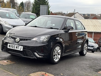 2015 (65) - 1.5 VTi-TECH 3Form Sport 5dr