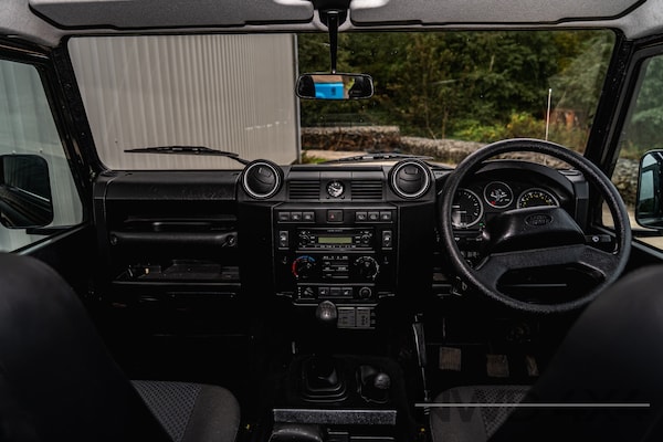 Used Land Rover Defender 2011 for sale - 76286852: Photo 10