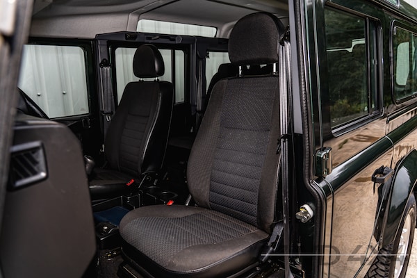 Used Land Rover Defender 2011 for sale - 76286852: Photo 11