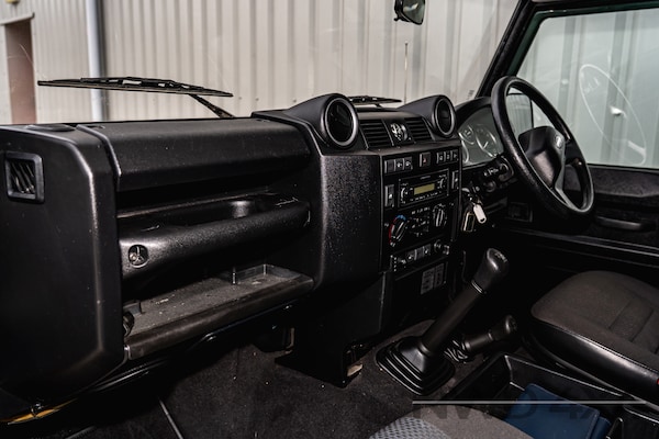 Used Land Rover Defender 2011 for sale - 76286852: Photo 12
