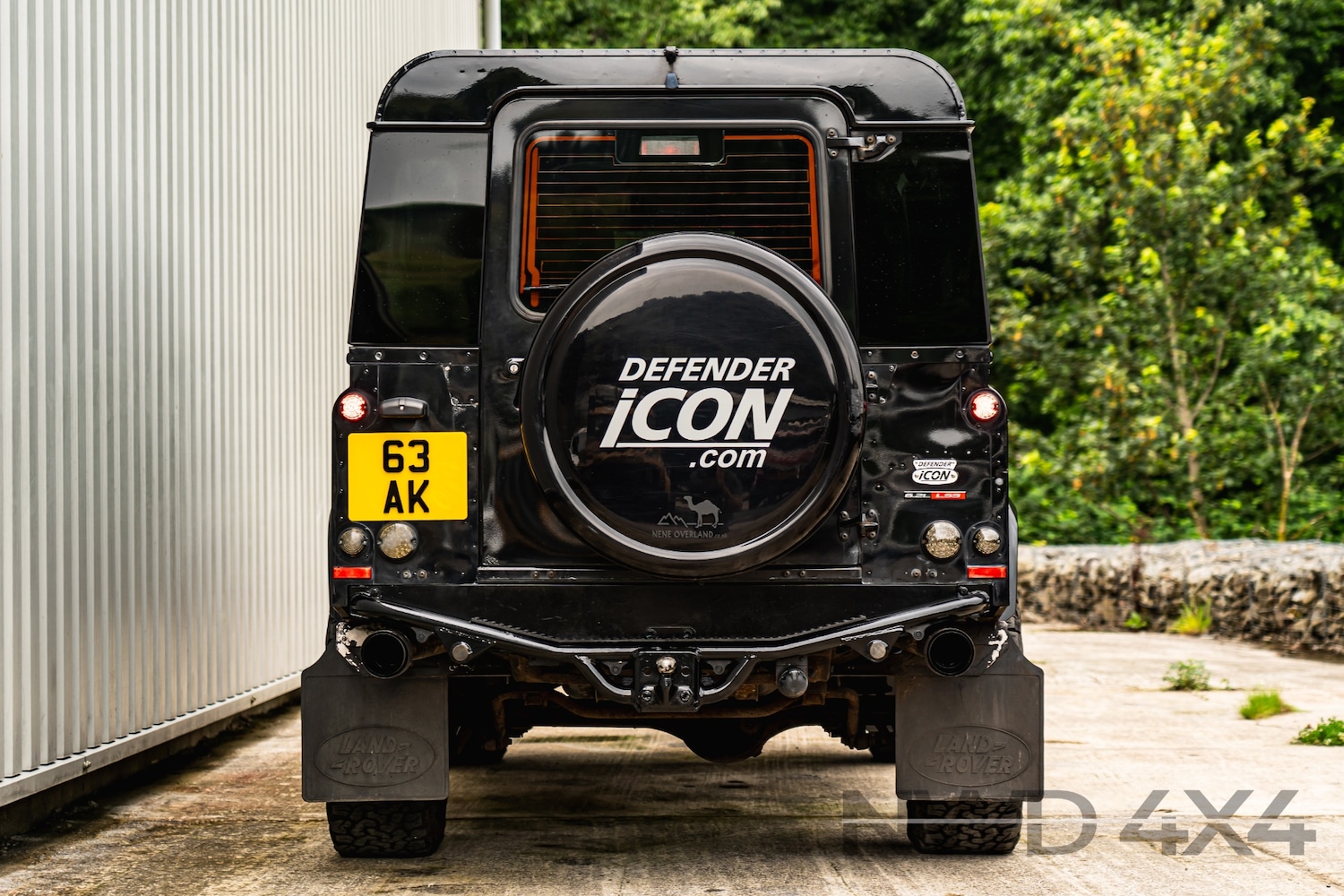 Used Land Rover Defender 110 2013 for sale - 76488522: Photo 11