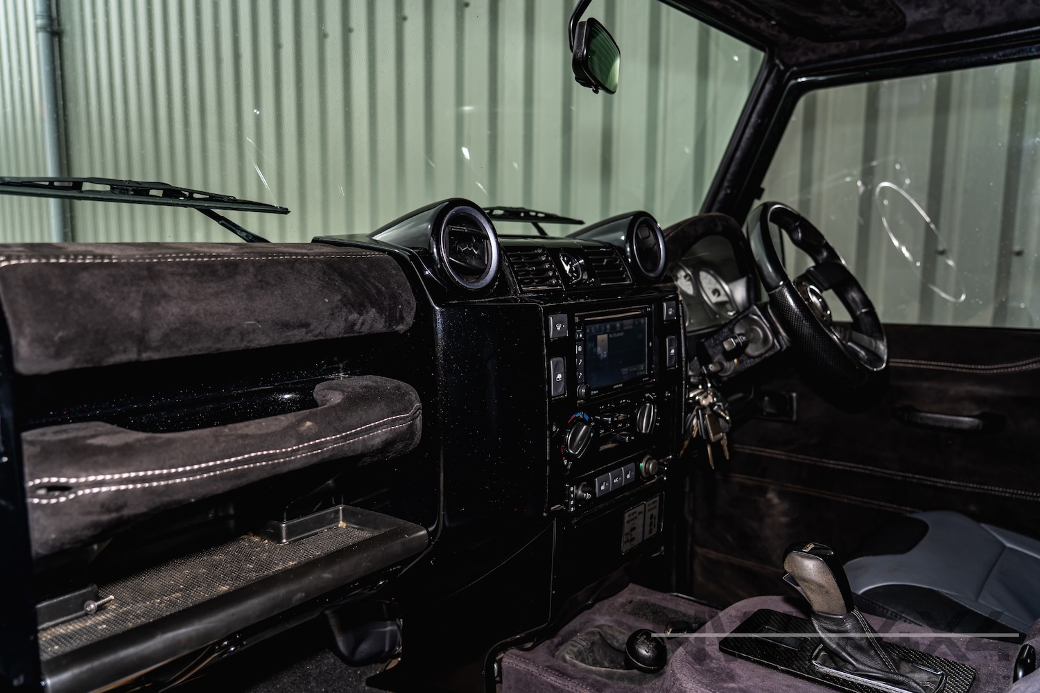 Used Land Rover Defender 110 2013 for sale - 76488522: Photo 13