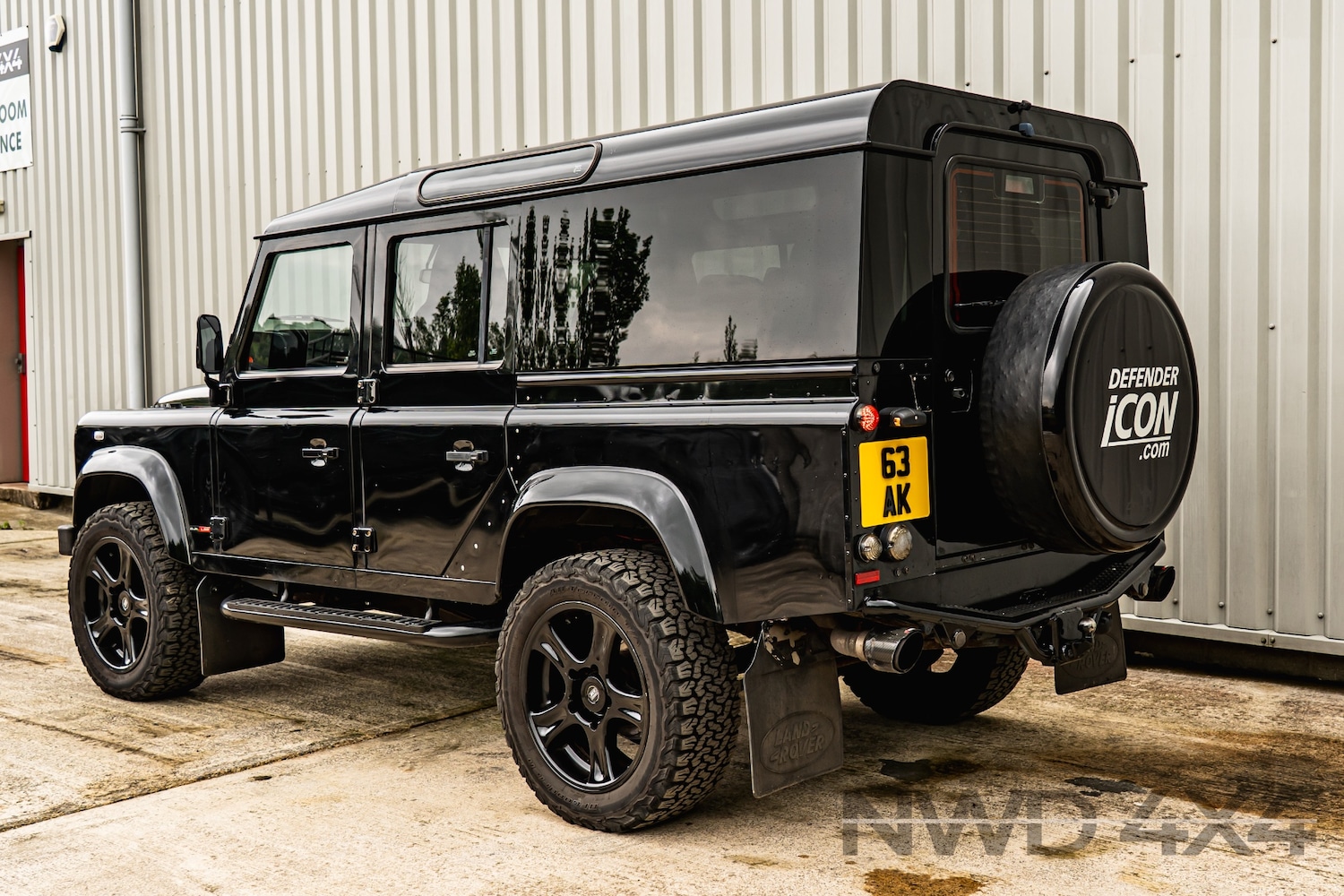 Used Land Rover Defender 110 2013 for sale - 76488522: Photo 6