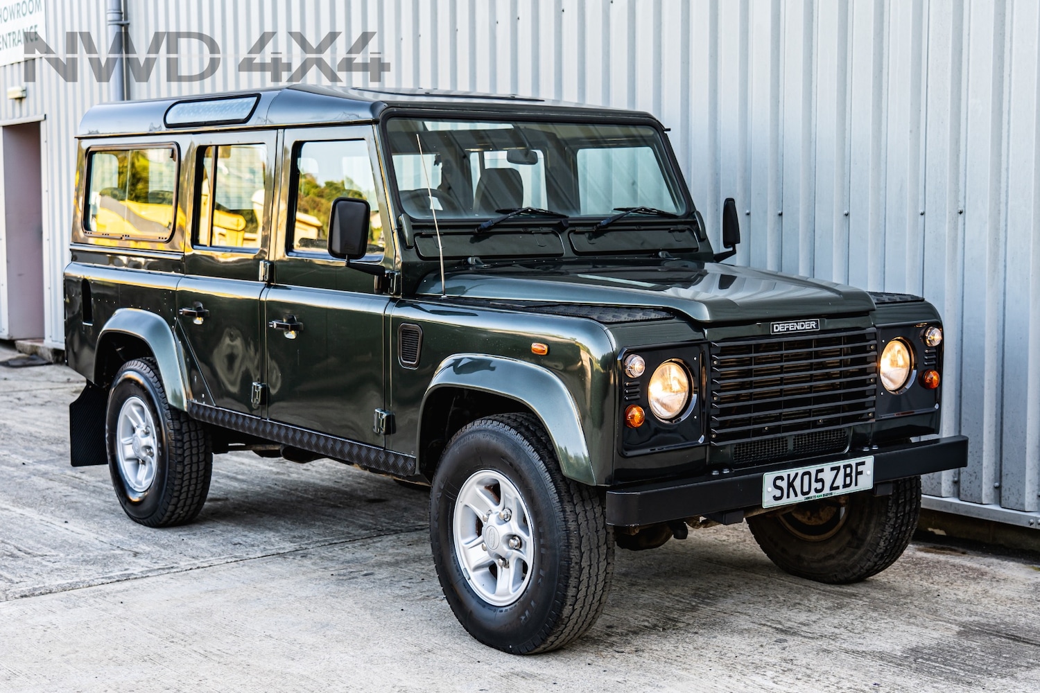 Used Land Rover Defender 2005 for sale - 68507702: Photo 6