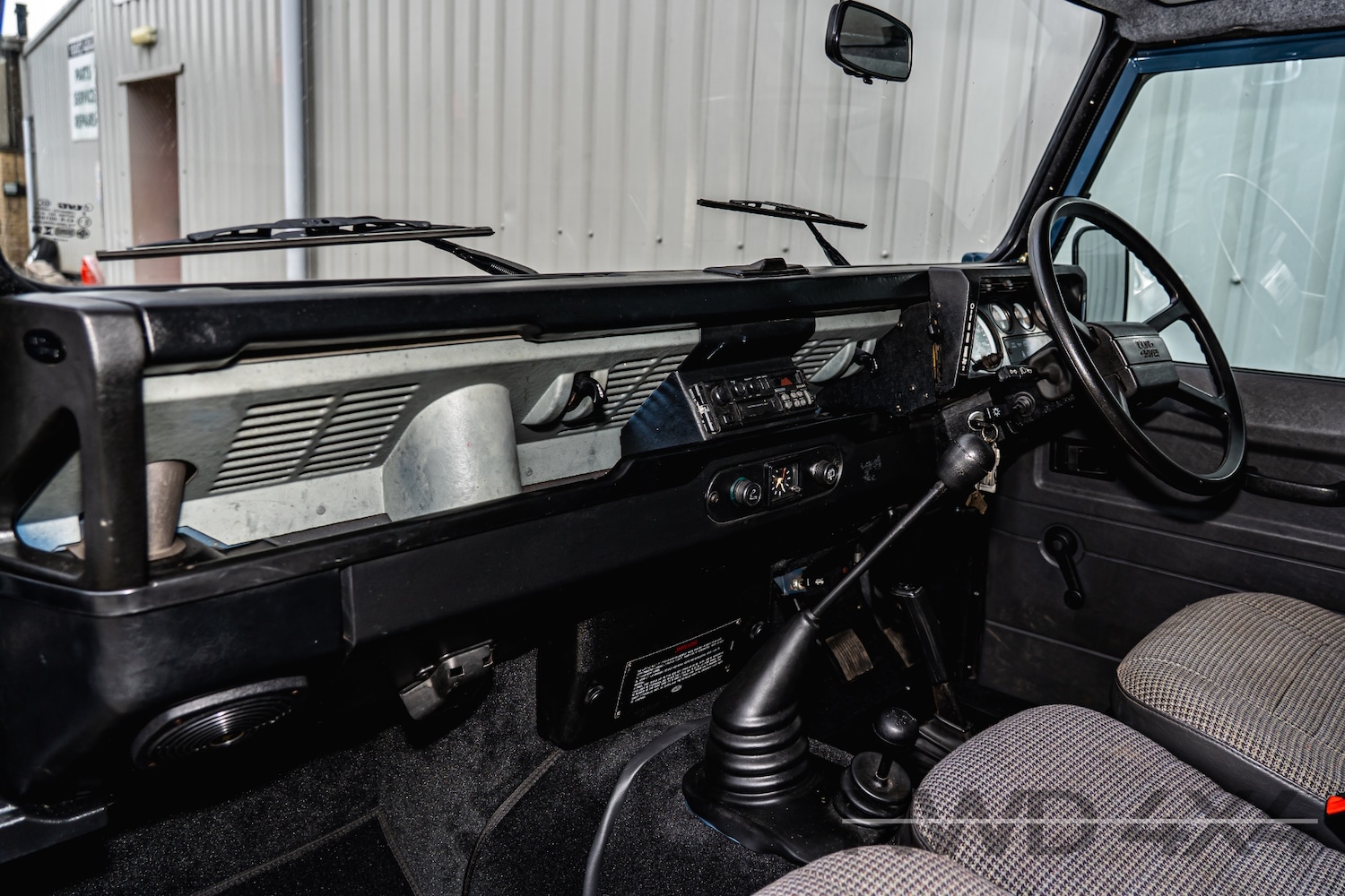 Used Land Rover Defender 1991 for sale - 76027831: Photo 13