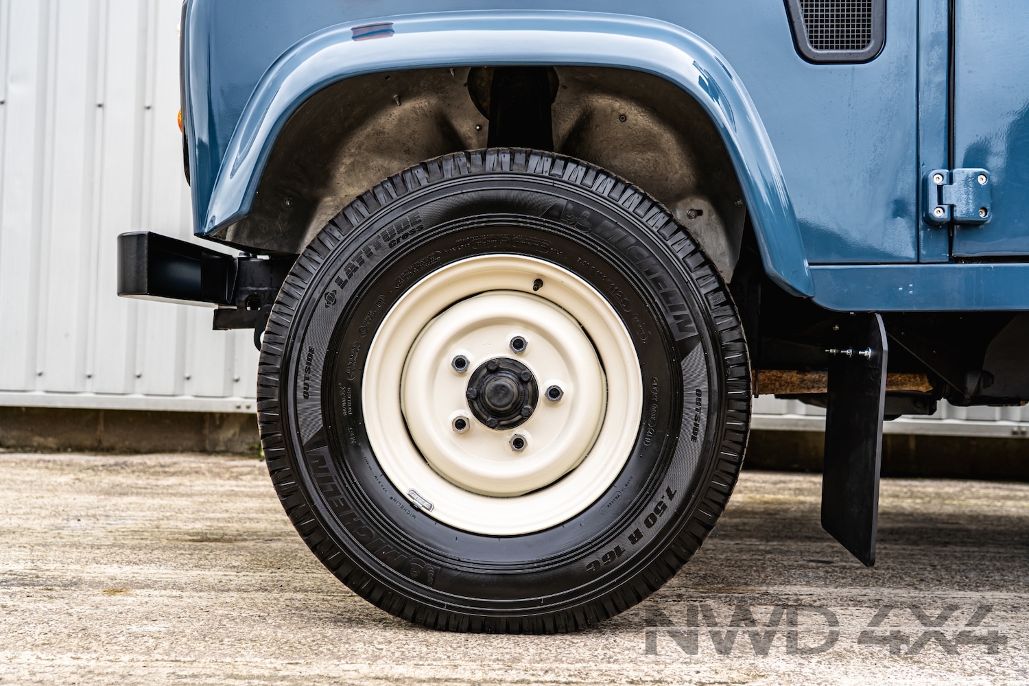 Used Land Rover Defender 1991 for sale - 76027831: Photo 23