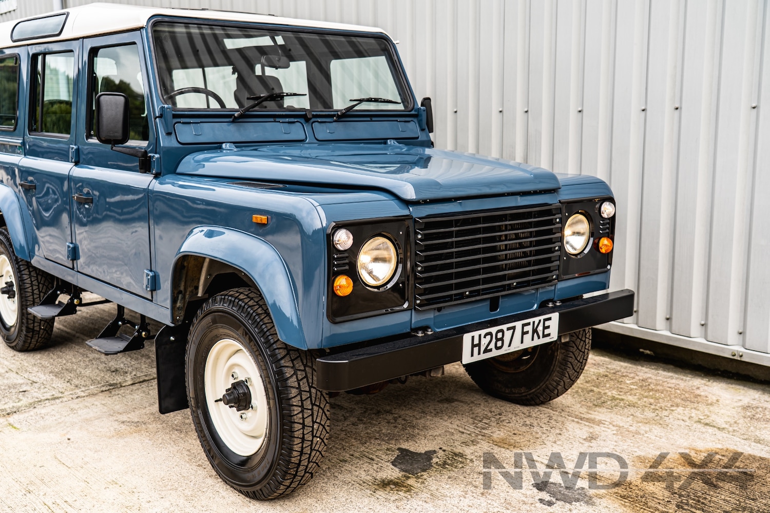 Used Land Rover Defender 1991 for sale - 76027831: Photo 28