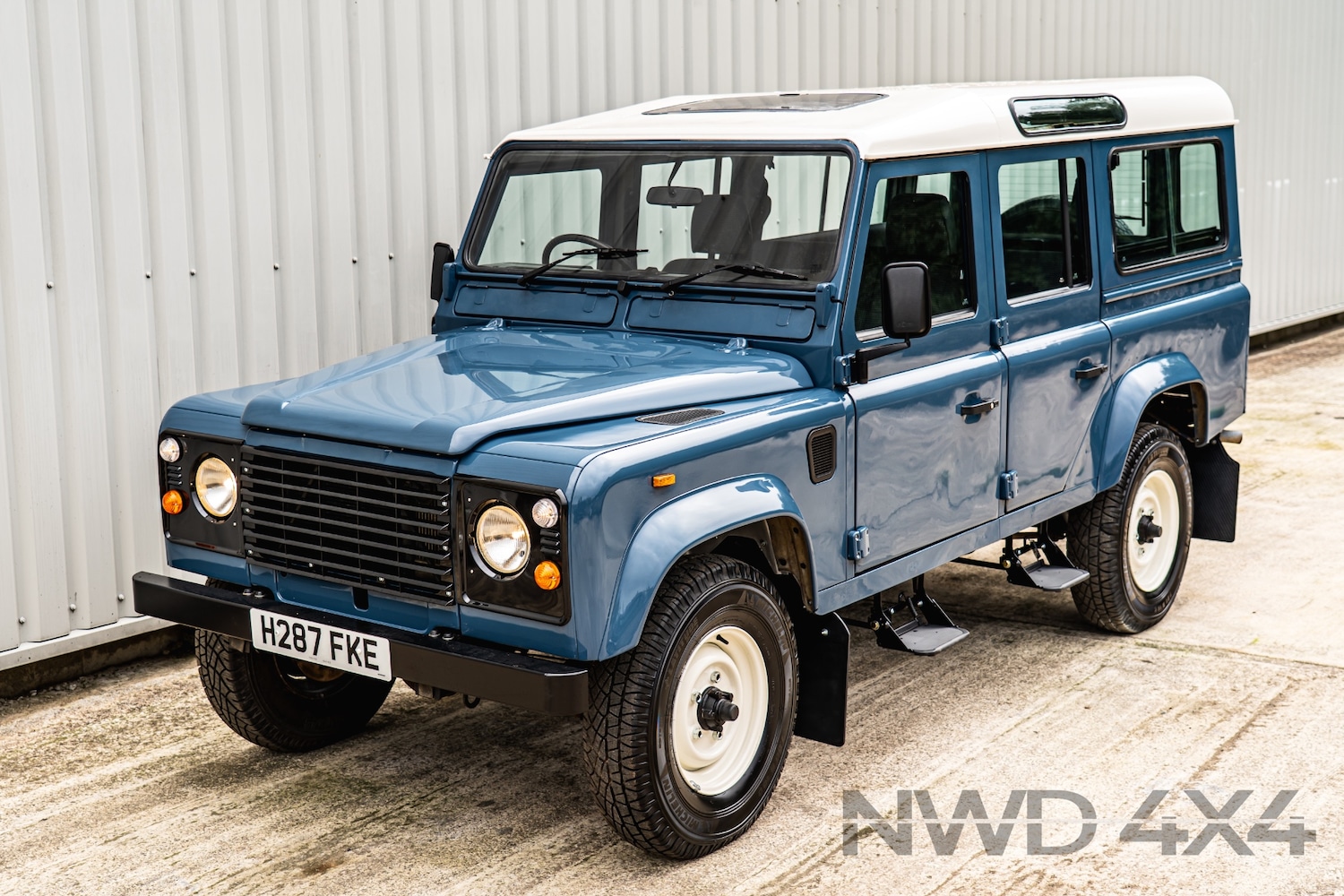 Used Land Rover Defender 1991 for sale - 76027831: Photo 3