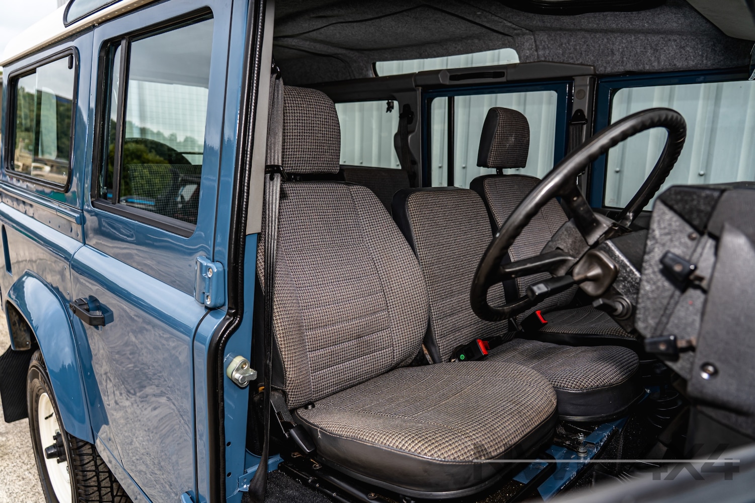 Used Land Rover Defender 1991 for sale - 76027831: Photo 6