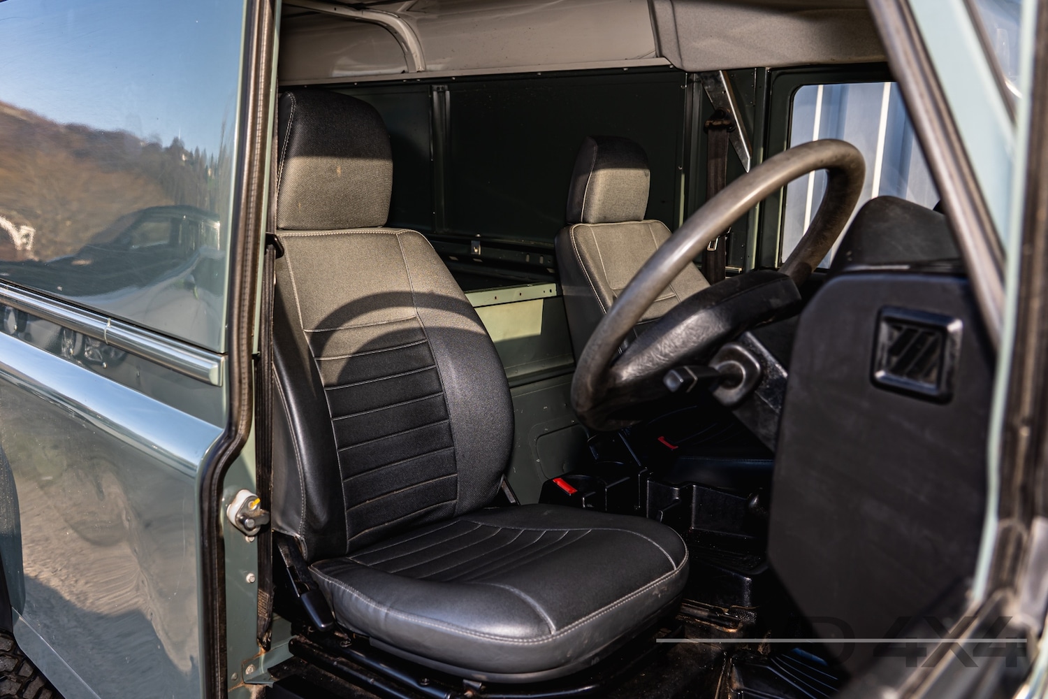 Used Land Rover Defender 2009 for sale - 76637483: Photo 10