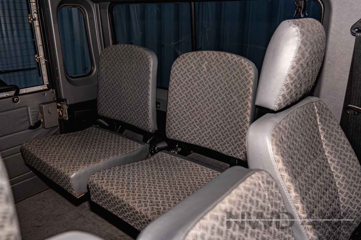 Used Land Rover Defender 1999 for sale - 76637309: Photo 16