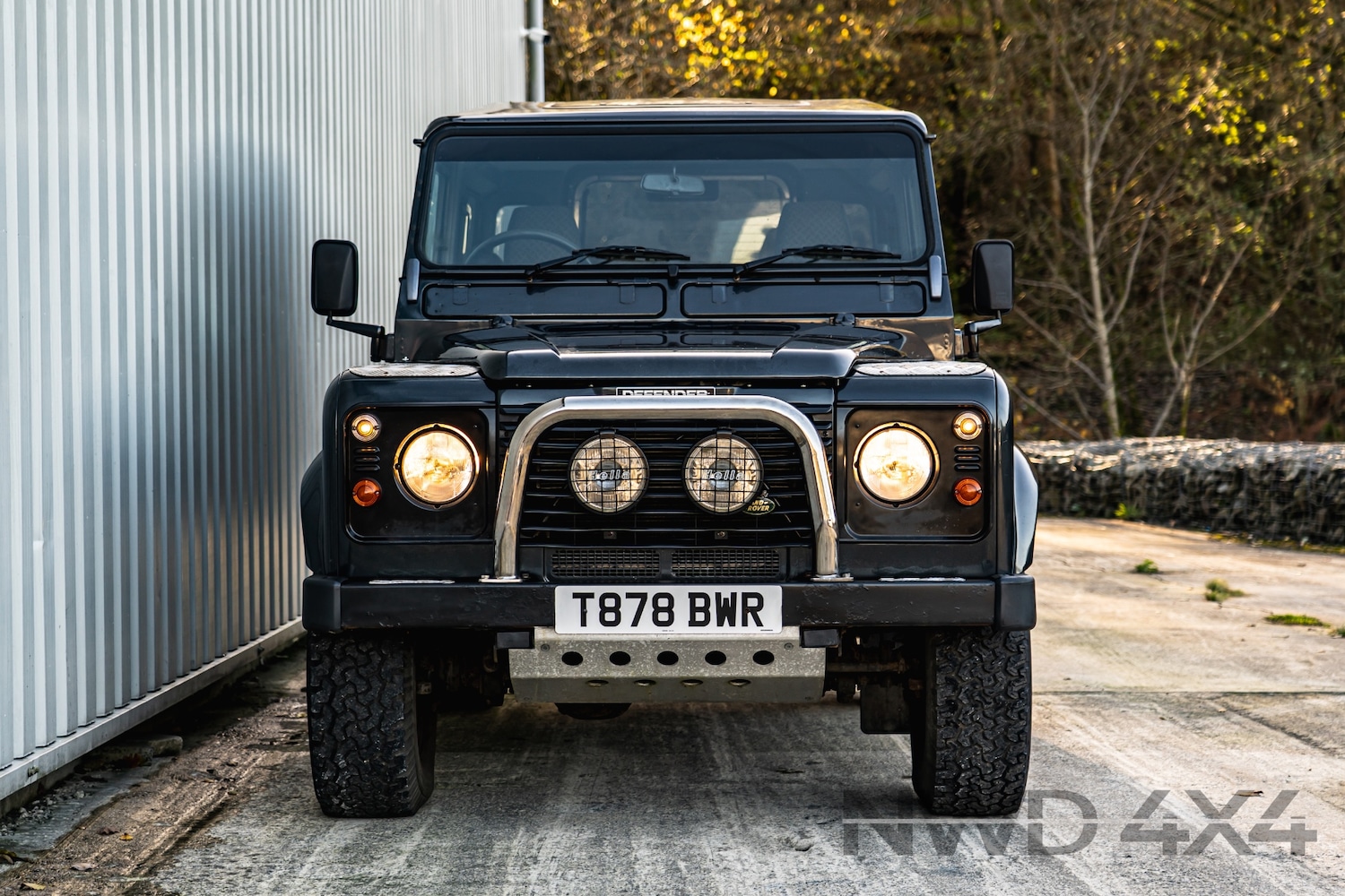 Used Land Rover Defender 1999 for sale - 76637309: Photo 6